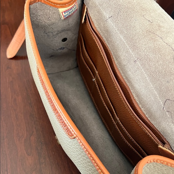 Vintage Dooney & Bourke All Weather Leather Bag - Picture 8 of 9